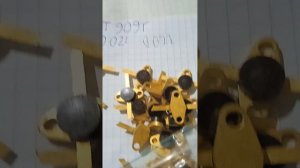 транзистор кт 909г содержит золото