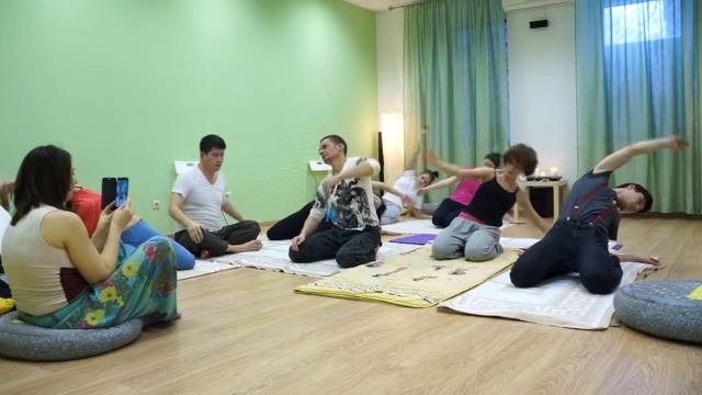 Тайский массаж, топтаж и медитация смотреть онлайн