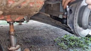 Замена рулевых наконечников на автомобиле Hyundai Getz развал схождение 80 лвл и долгая дорога домо