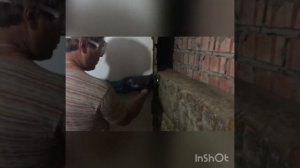 Демонтаж стен из шпал сабельной пилой Makita JR3070CT