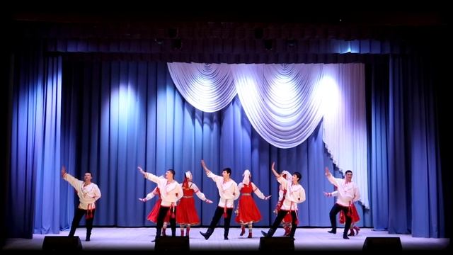 Народный ансамбль танца "Цветы севера" - Вит пара