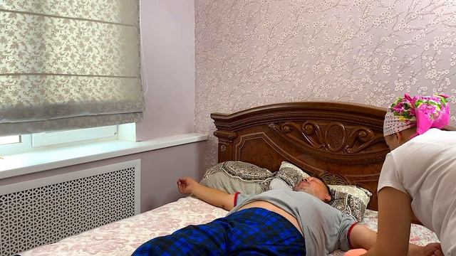 Я ЗАРАБАТЫВАЮ💰ПОКА МУЖ ЛЕЖИТ ПОД КАПЕЛЬНИЦЕЙ!⛑ОТПРАВИЛА ЗАКАЗ-СВАЛИЛАСЬ С НОГ!😰 смотреть онлайн