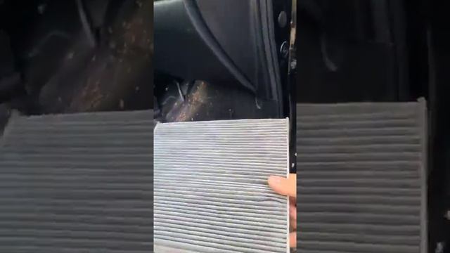 Replace cabin filter infinity QX 60 2020.