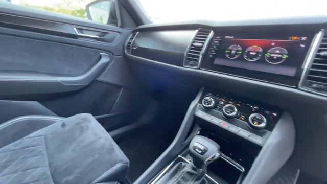 SKODA Kodiaq 2.0TDI 190ps 4X4 Sportline 7 seats SCR DSG SA69FYY смотреть онлайн