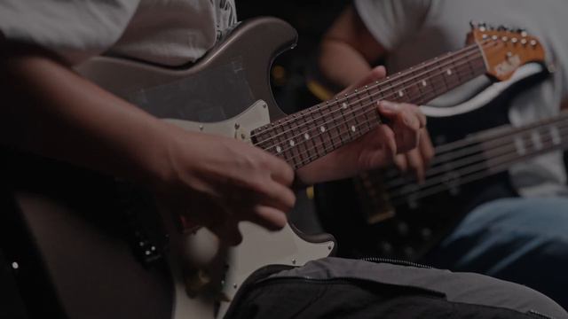 신상훈, 이주섭 - Daddy, He Got A Tesla (Vulfpeck) | Schecter & Spector | MUCL смотреть онлайн