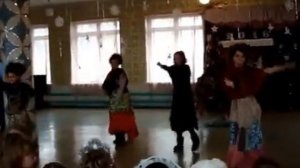 Танец лесной нечисти на НГ