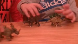 УРА Распаковка ДИНОЗАВРОВ и  СЮРПРИЗЫ сo змеей. Игры для детей