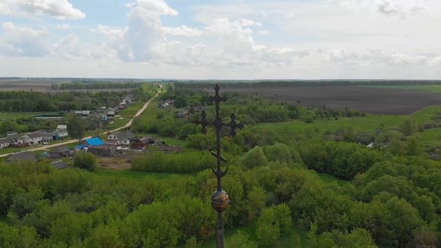 Село Нестерово. Двухэтажная заброшенная церковь