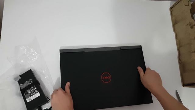 DELL Notebook INS 7577-FB70D128F81C I7-7700HQ смотреть онлайн