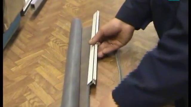 Видеоинструкция по сборке Роллетных москитных сеток ТБМ