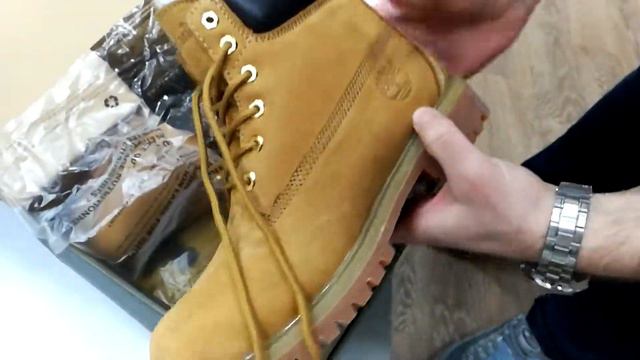 Обзор кроссовок из магазина Sweatch Shop смотреть онлайн