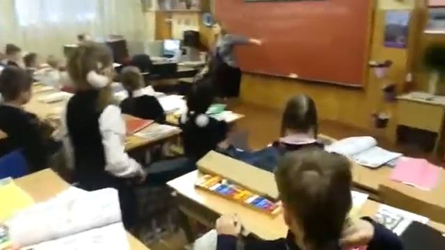 Открытый урок музыки в Гимназии 17 городского округа Королёв МО смотреть онлайн