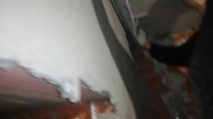 Ручная штукатурка стен Knauf Ротбанд. Нанесение, подрезка, удаление маяков, заглаживание.