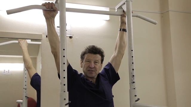 Упражнения на тренажерах подтягивания без опоры при болезни Бехтерева смотреть онлайн