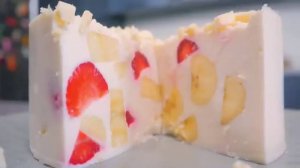 десерт с фруктами