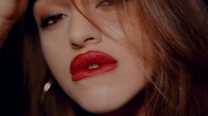 Провокационный ролик. Красная помада METALLIC VELVET от Relouis.
