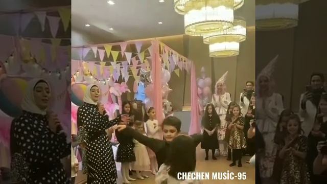 ПРЕКРАСНАЯ МАККА РАДУЕТ ДЕТЕЙ🎼🌟