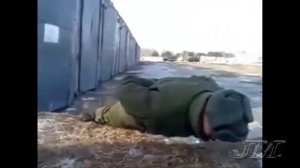 Русские солдаты отжимаются без рук