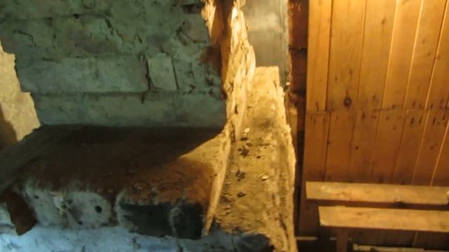 Старая баня с печкой каменкой на берегу моря ... смотреть онлайн