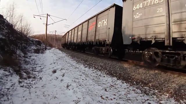 Бывший Нижнеудинский. 4ЭС5К-002 "Ермак" с грузовым поездом и толкачём 4ЭС5К-021 "Ермак" смотреть онлайн