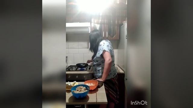 16 апреля 2021 г.курица с грибами в сливочном соусе смотреть онлайн