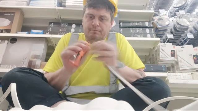 В работе Быдгош ?? делаю розетки для Леруа Мерлен смотреть онлайн