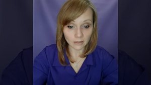 Как научить ребёнка есть за столом?