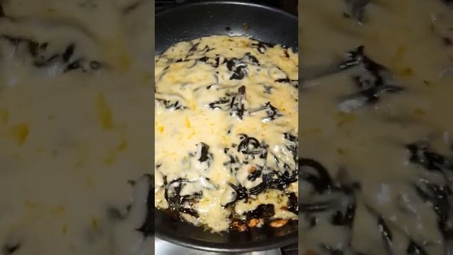 Черные макароны. #макароныссыром #макароны #макаронырецепт