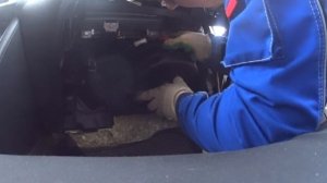 Фольксваген поло седан \ Замена Вентилятора Печки