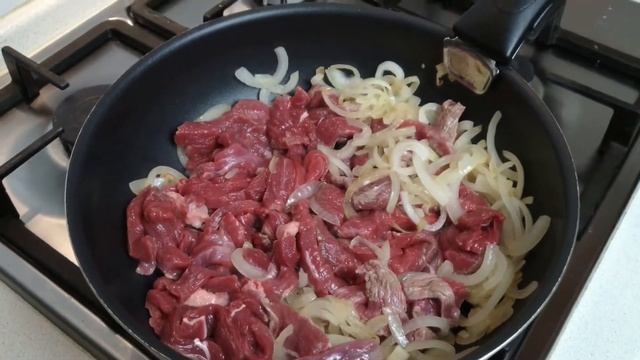 Бефстроганов по-домашнему из говядины. Простой рецепт на каждый день. смотреть онлайн