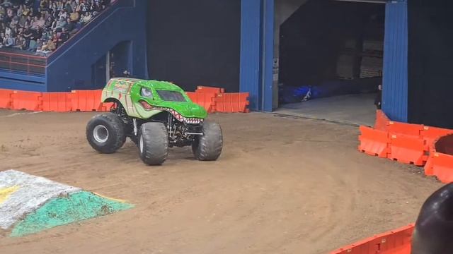 Monster Truck Mania 2021(1) смотреть онлайн