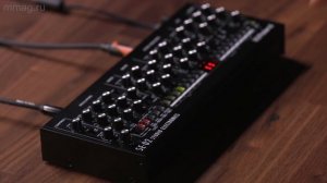 Roland SE-02: аналоговый синтезатор (обзор и демо)
