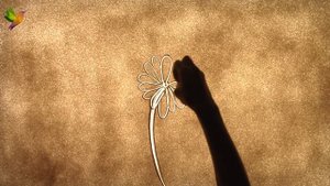 Как нарисовать ромашку на песке - обучающий урок для начинающих.