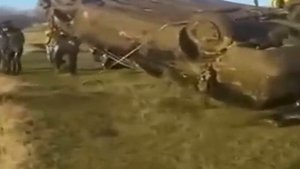 ДОСТАЛИ МАШИНУ А В НЕЙ ТОННА СОМОВ