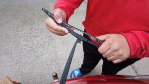 Mazda 3 rear wiper replacement