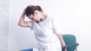 Расслабление мышцы поднимающей лопатку