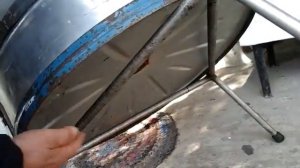 Удобная самодельная подставка для медогонки.