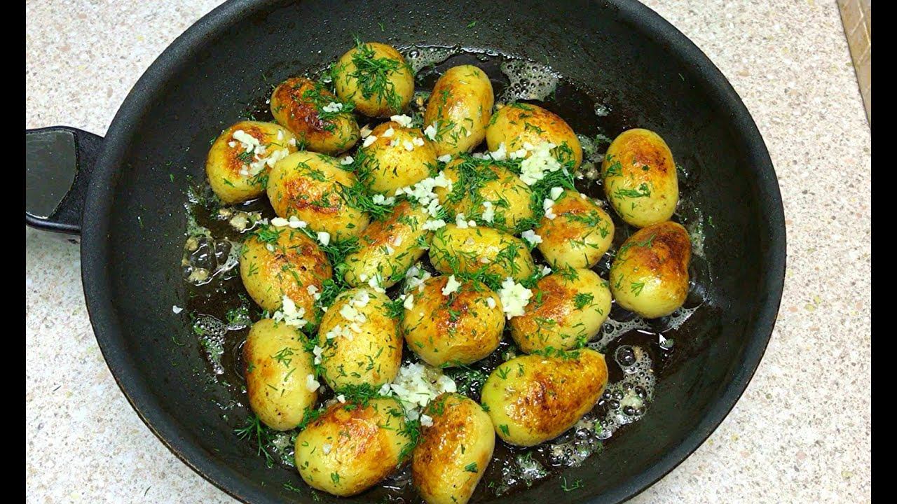 Это самая ВКУСНАЯ, БОМБИЧЕСКАЯ  картошка. Бесспорно! Готовьте сразу двойную порцию