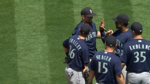 8/14/16: Seager's four RBIs lift Mariners over A's смотреть онлайн