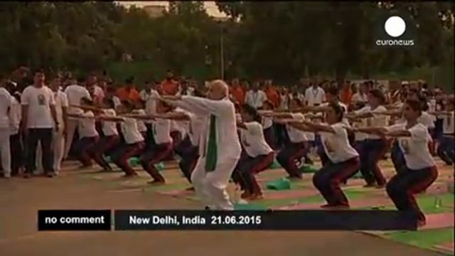 #Индия: глава правительства в позе лотоса смотреть онлайн