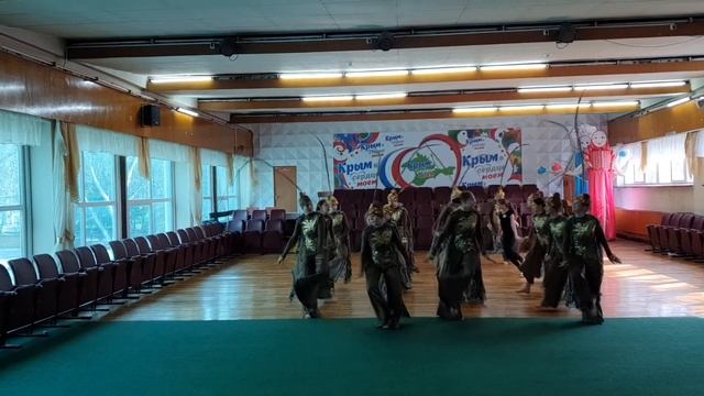 На репетиции (Танец птиц) смотреть онлайн