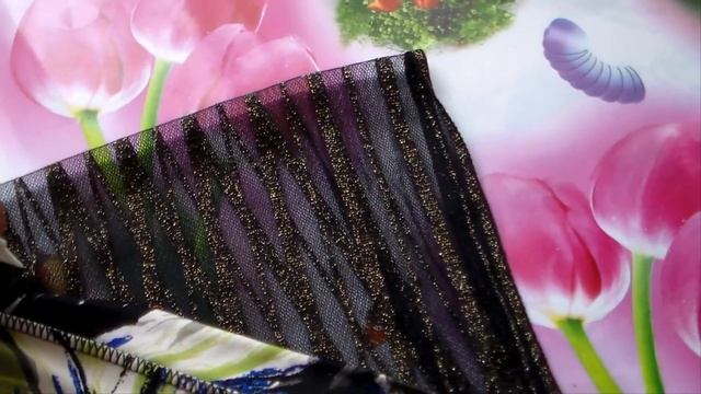 Как уменьшить декольте в платье