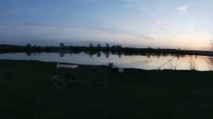 Первый выезд с ночевкой на рыбалку в этом году. Открытие. Ловим на фидер.