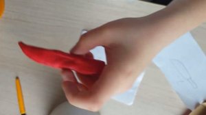 Нож из пластилина.