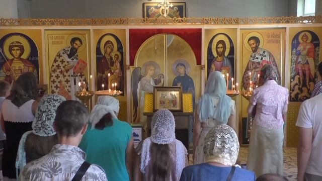 Литургия. Иконы Божией Матери Троеручица. (2021.07.25 вс) смотреть онлайн