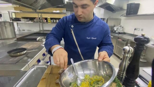 Форель с овощами
