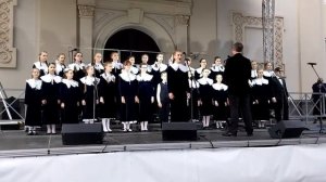 Крылатые качели - хор Decima (ДМШИ №10), соло - А. Дроботенко