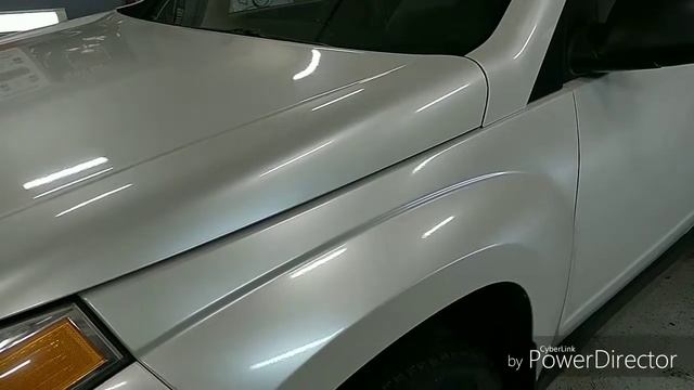 Оклейка автомобиля Сузуки цветной виниловой пленкой Oracal смотреть онлайн