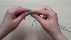 Вяжем спицами красивый узор с вытянутыми петлями