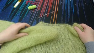 ВТО паутинки + меняем горловину и манжеты изделия